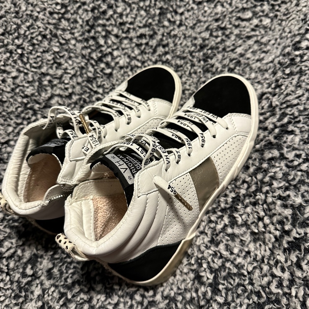 Vintage Havana high top sneakers 5.5